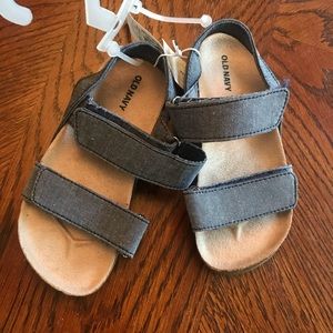 New with tags Toddler boy sandal size 11